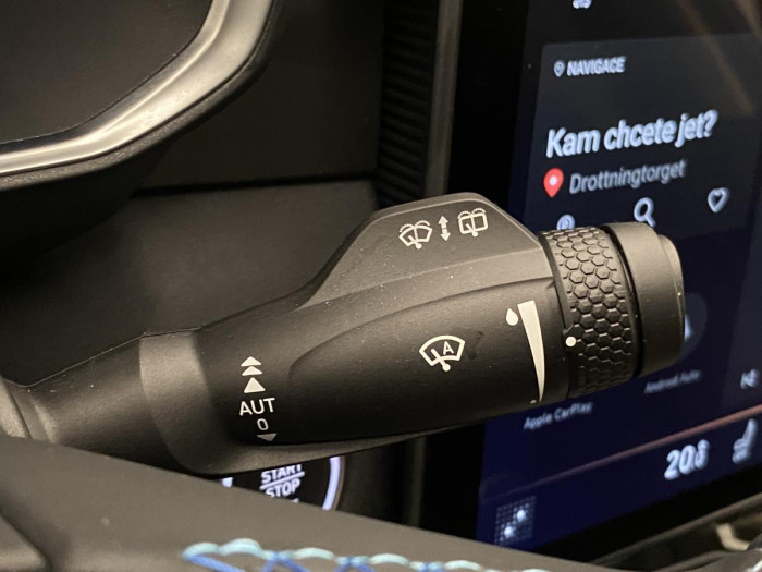 Lynk & Co 01 PHEV DCT AUT REZERVACE