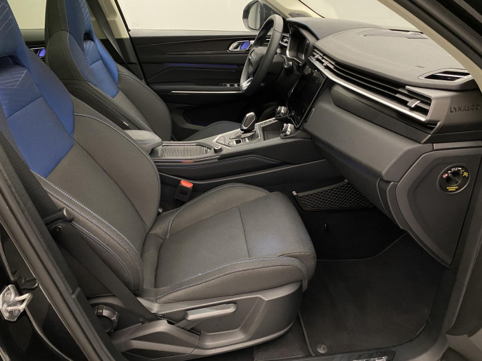 Lynk & Co 01 PHEV DCT AUT 1.maj