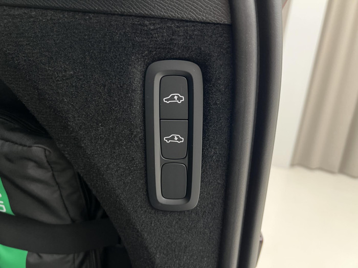 Volvo XC90 B5 AWD DARK PLUS AUT