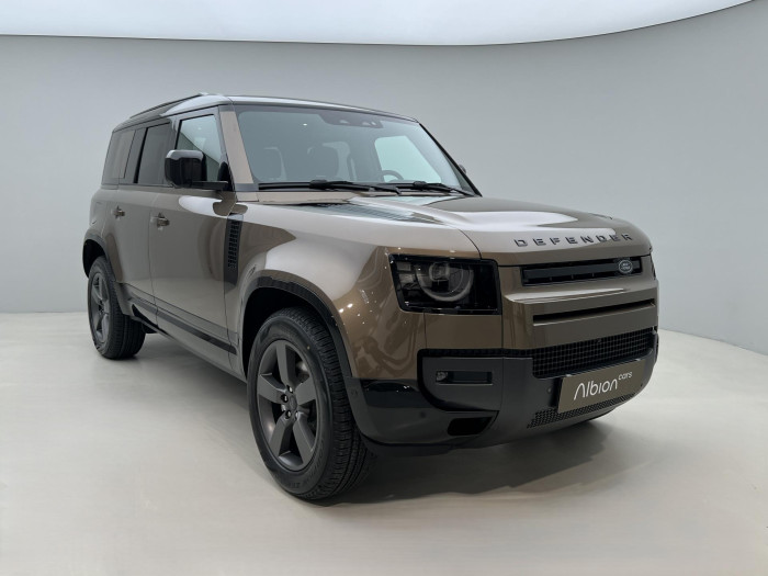 Land Rover Defender 110 D250 X-DYNAMIC SE AWD Aut 3.0 d Dynamic SE