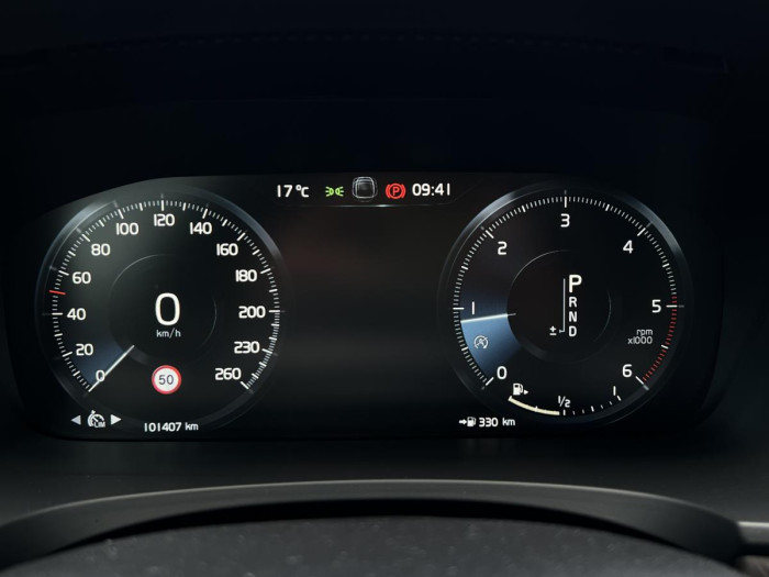 Volvo V90 CROSS COUNTRY D4 AWD Aut 1.maj 2.0 d