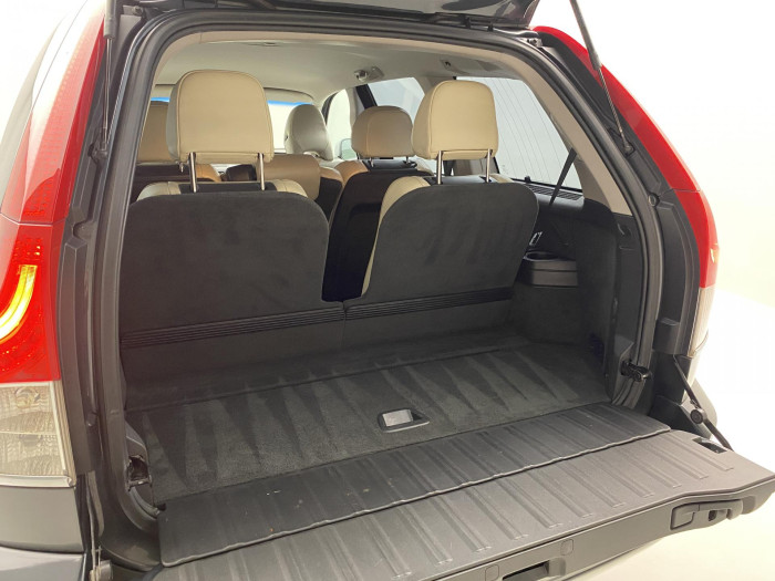 Volvo XC90 2.4 D5 AWD SUMMUM AUT 7 míst 2.4 d Summum