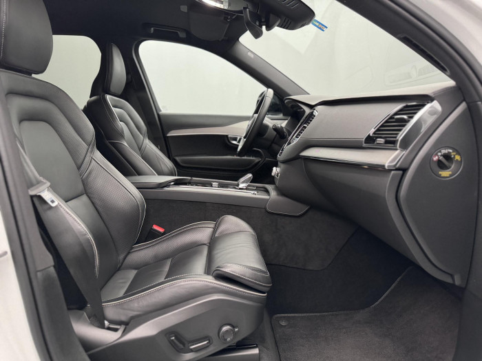 Volvo XC90 B5 AWD DARK PLUS CZ 7 míst