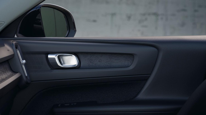 Volvo EX40 RWD SINGLE MOTOR ESSENTIAL AUT