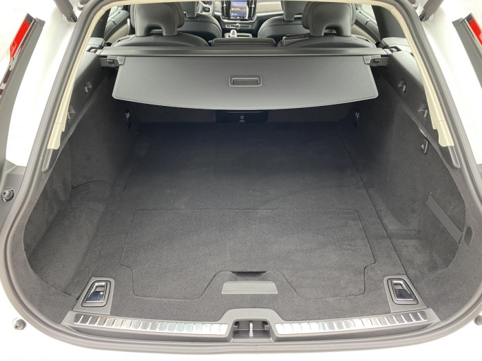Volvo V90 B4 AWD AUT CROSS COUNTRY PLUS 2.0 Plus