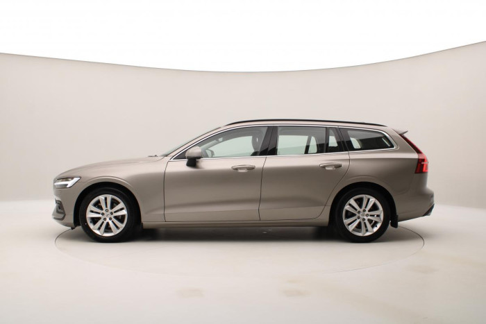 Volvo V60 B4 MOMENTUM AUT REZERVACE 2.0 Momentum