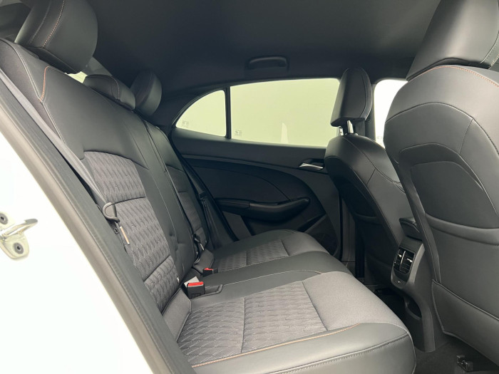 MG MG3 EXCLUSIVE HYBRID+ AUT CZ 1.maj 1.5 Exclusive