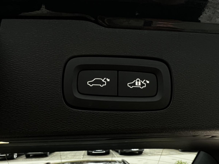Volvo V60 T4 R-DESIGN AUT 1.maj.