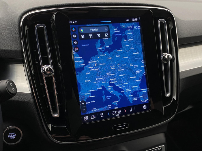 Volvo XC40 B3 DARK PLUS AUT CZ