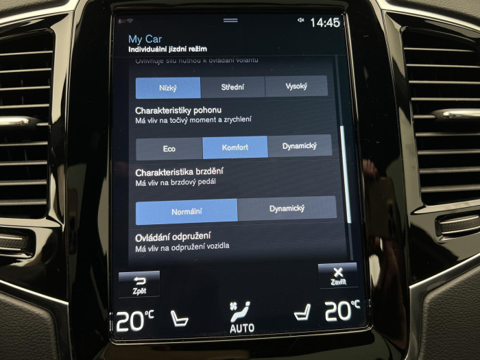 Volvo XC90 B5 AWD R-DESIGN 7MÍSTNÁ AUT