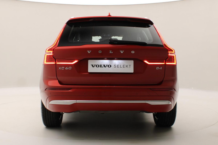 Volvo XC60 B4 PLUS BRIGHT AUT REZERVACE 2.0 Plus