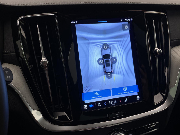 Volvo V60 CC B5 AWD BRIGHT REZERVACE 2.0 CC CC