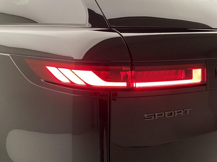 Land Rover Range Rover Sport D250 DYNAMIC SE AWD REZERVACE 3.0 d Dynamic SE