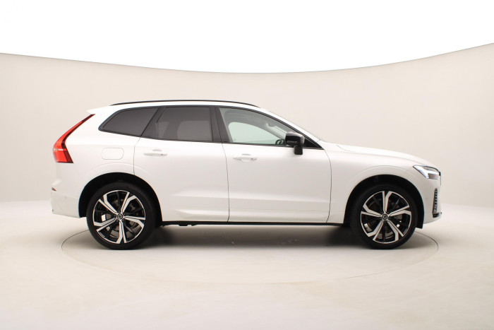 Volvo XC60 T8 AWD ULTIMATE RECHARGE 1.maj