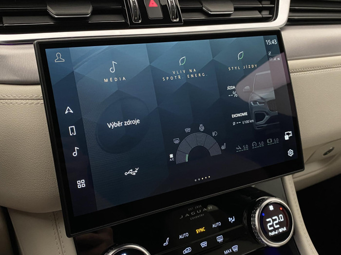Jaguar F-Pace P250 AWD R-DYNAMIC REZERVACE 2.0 Dynamic