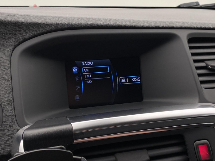 Volvo V60 D5 MOMENTUM 2.4 d Momentum