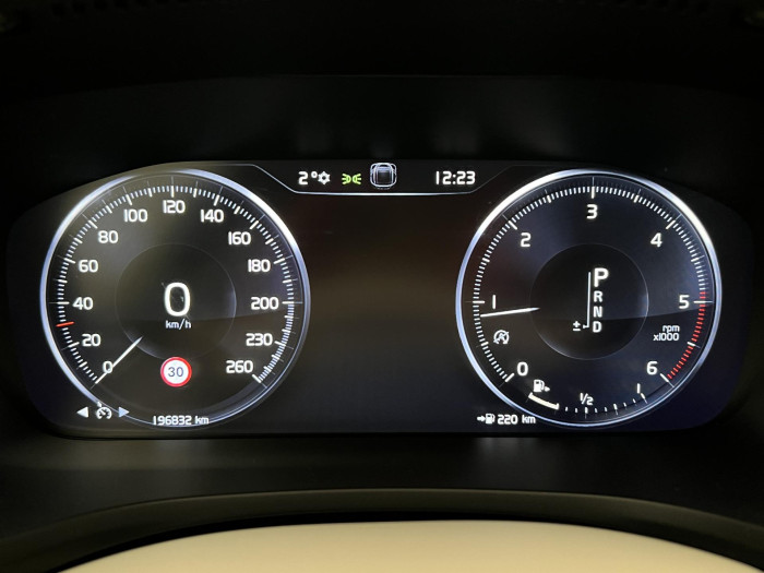 Volvo V60 CC D4 AWD AUT CZ 2.0 d CC CC