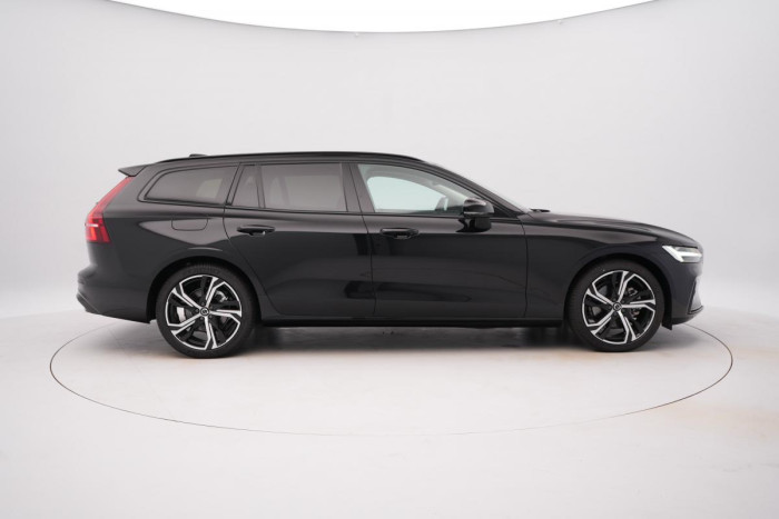 Volvo V60 B4 DARK PLUS AUT 1.maj.