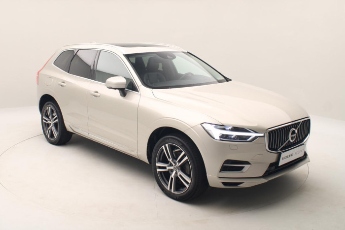 Volvo XC60 T8 AWD INSCRIPTION REZERVACE