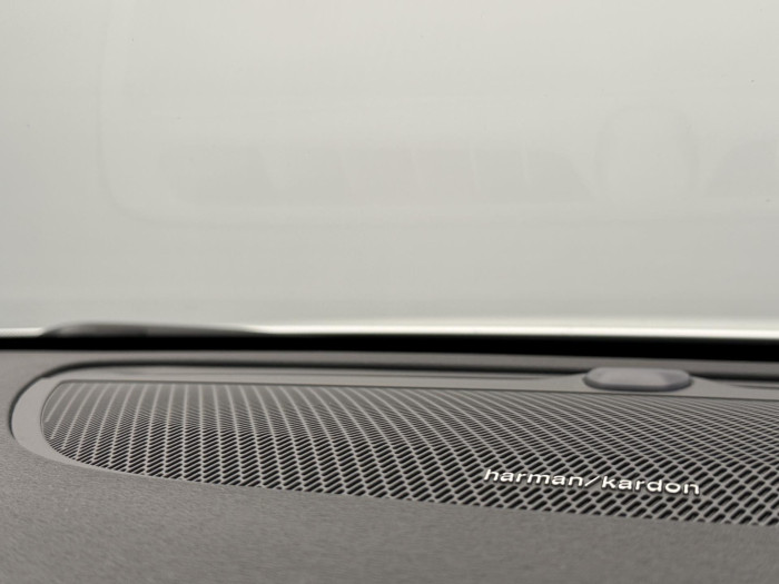 Volvo V90 T6 AWD RECHARGE DARK REZERVACE