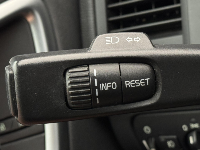 Volvo XC60 D3 AWD MOMENTUM CZ 1.maj 2.4 d Momentum