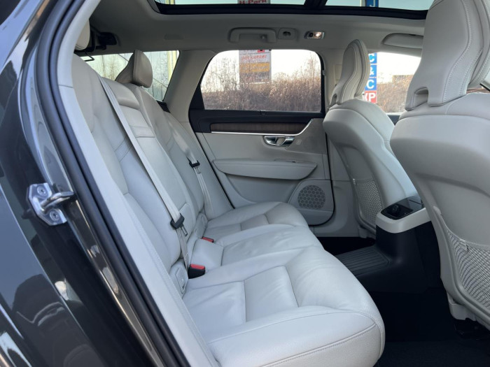 Volvo V90 T8 AWD INSCRIPTION RECHARGE