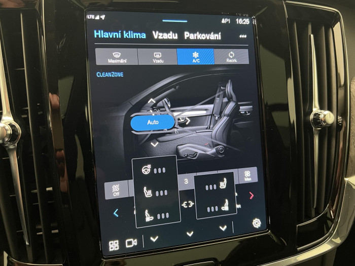 Volvo V90 CC B5 AWD ULTIMATE Rezervace 2.0 CC CC