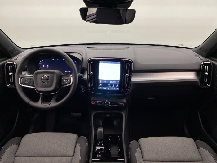 Volvo XC40 B3 AUT DARK PLUS