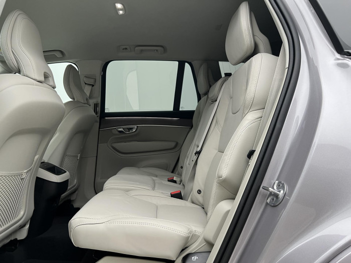 Volvo XC90 B5 AWD DARK PLUS AUT