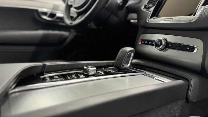 Volvo XC90 B5 AWD MOMENTUM AUT 2.0 Momentum