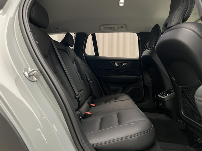 Volvo V60 CC B5 AWD AUT 1.maj. 2.0 CC CC