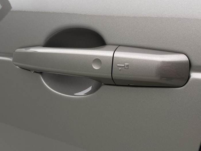 Land Rover Discovery D300 AWD AUT CZ 7míst 3.0 d