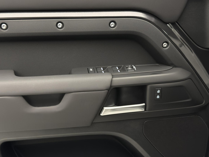 Land Rover Defender 110 D200 S AWD AUT 3.0 d