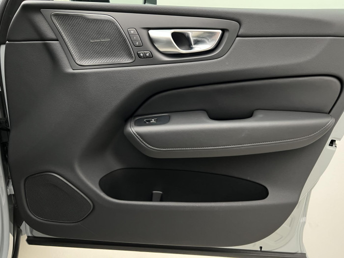 Volvo XC60 B5 AWD PLUS DARK AUT 1.maj.