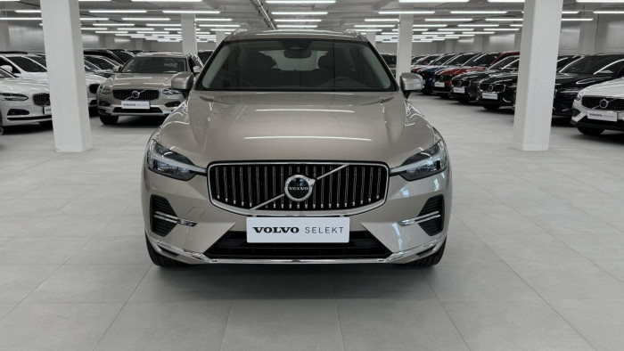 Volvo XC60 B4 AWD PLUS BRIGHT AUT CZ 2.0 Plus