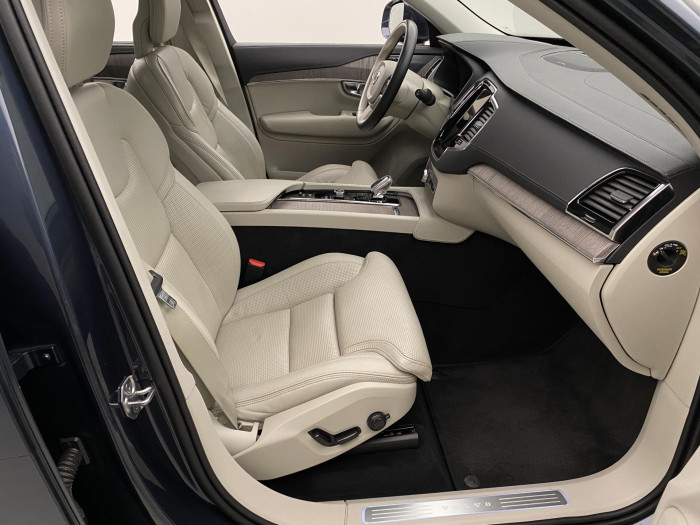 Volvo XC90 B5 AWD INSCRIPTION CZ AUT 7m
