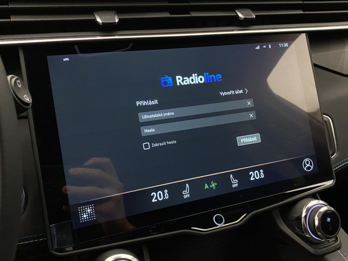 Lynk & Co 01 PHEV DCT REZERVACE