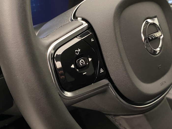 Volvo XC60 B4 AWD DARK PLUS AUT