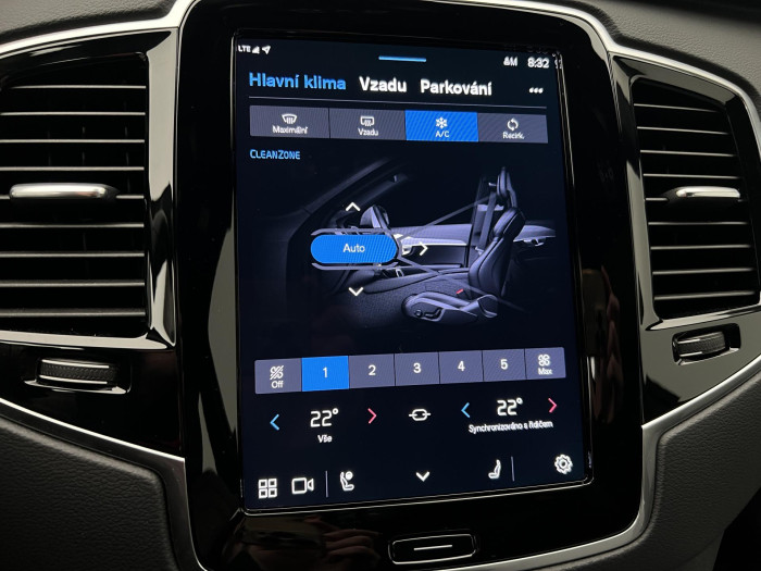 Volvo XC90 T8 AWD RECHARGE ULT. BRIGHT