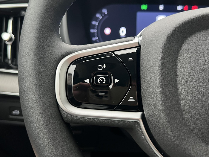 Volvo XC90 T8 AWD RECHARGE DARK ULTRA AUT