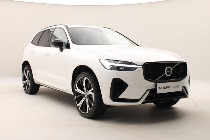 Volvo XC60 T8 AWD ULTIMATE RECHARGE 1.maj