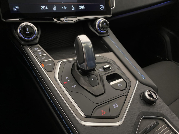 Lynk & Co 01 PHEV DCT AUT REZERVACE