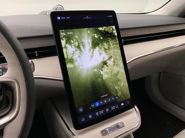 Volvo ES90 PURE ELECTRIC ULTRA