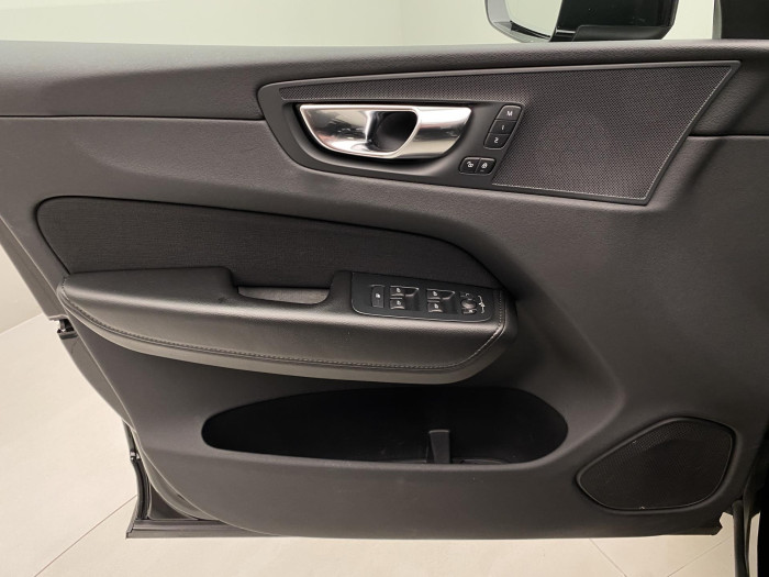 Volvo XC60 D3 AWD MOMENTUM AUT CZ 2.0 d Momentum