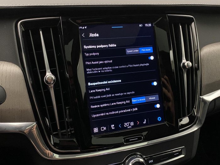 Volvo S90 B5 AWD ULTIMATE BRIGHT 1.maj