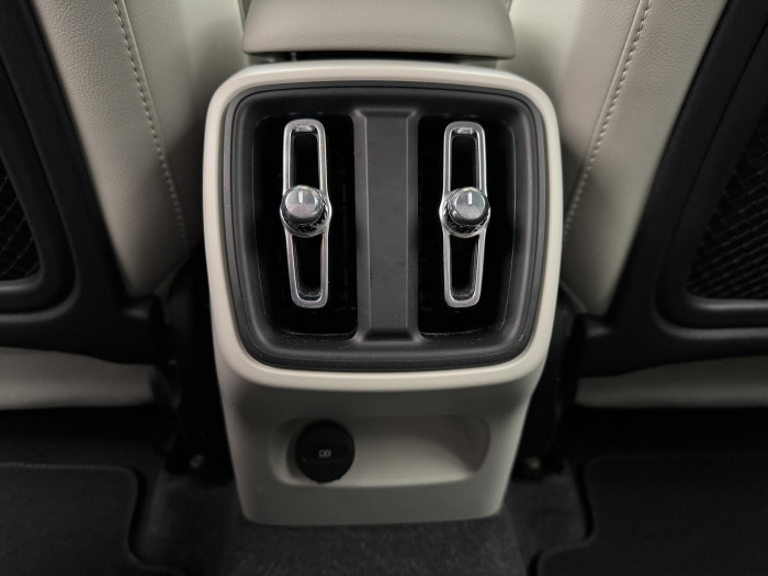 Volvo XC40 T3 MOMENTUM CZ 1.5 Momentum