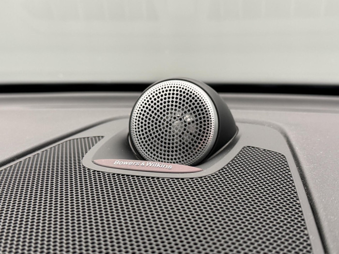 Volvo XC60 B5 AWD R-DESIGN AUT