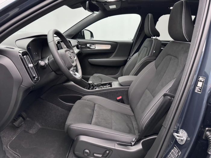 Volvo XC40 B3 AUT DARK PLUS