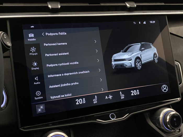 Lynk & Co 01 PHEV DCT AUT 1.maj