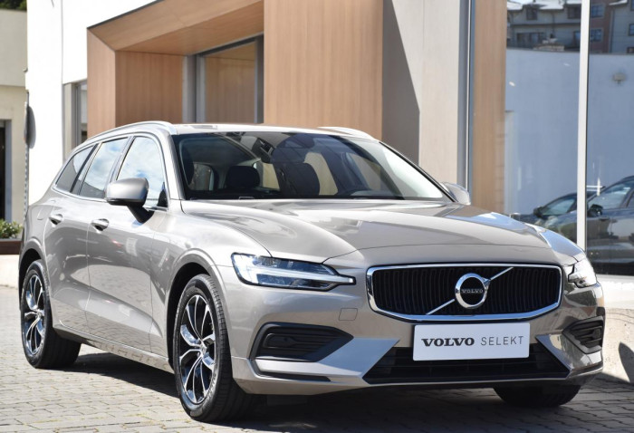 Volvo V60 D3 MOMENTUM PRO AUT 1.maj. 2.0 d Momentum